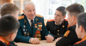 Почётный гражданин Владивостока Гарольд Кузнецов отмечает 95-летие и 45 лет в школе