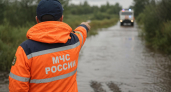 В Андреевке смыло переправу, а в Занадворовке продукты передают по верёвке