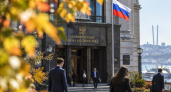 Во Владивостоке с октября изменят оклады и премии мэра и депутатов