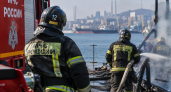 Во Владивостоке на частном причале полностью сгорело маломерное судно