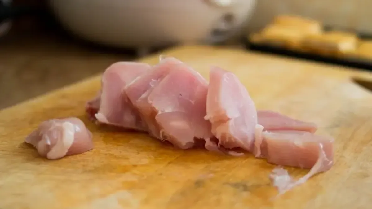 Листерии в китайской курице: 22 тонны опасного мяса задержали в Приморье