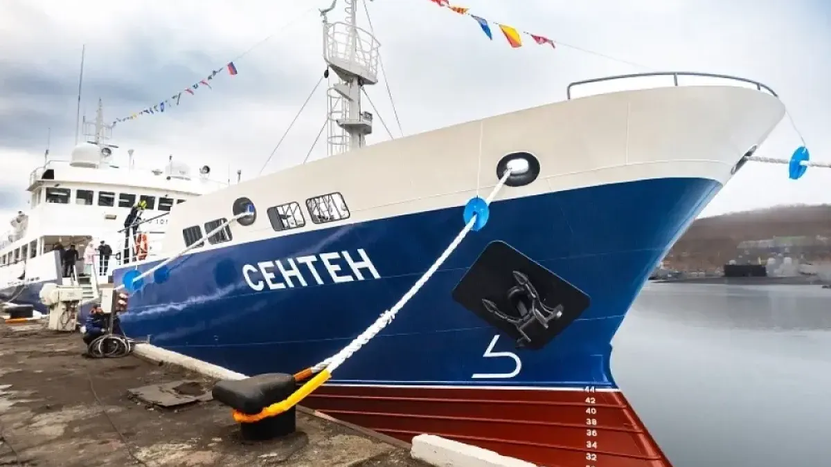 Девятый краболов «Сентен» спущен на воду во Владивостоке