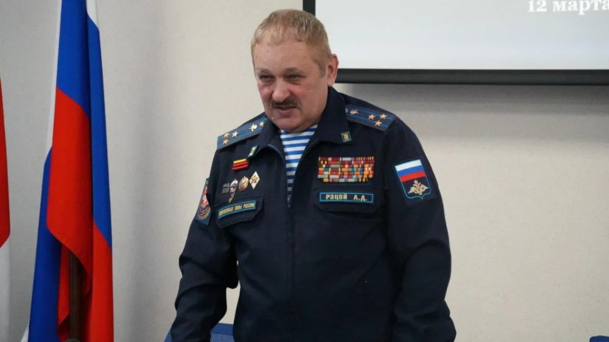 Единогласно и с согласия губернатора: Рэцой возглавил ДОСААФ Приморья на пять лет