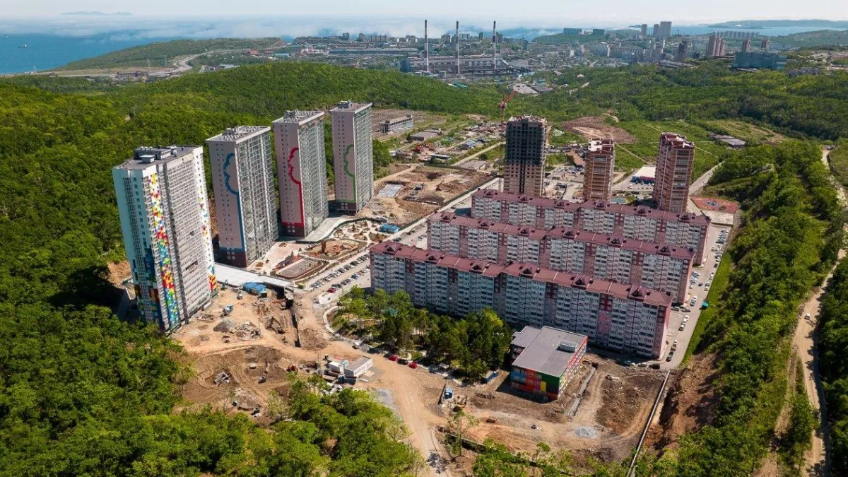 Во Владивостоке решили покончить с хаотичной парковкой на Зеленом бульваре