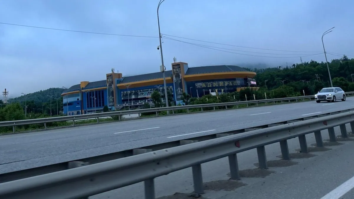 Кепку с автографом Фетисова продают за 22 222 рубля