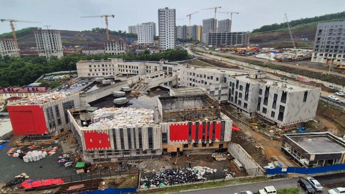 Школу на Патрокле во Владивостоке сдадут только в конце 2027 года