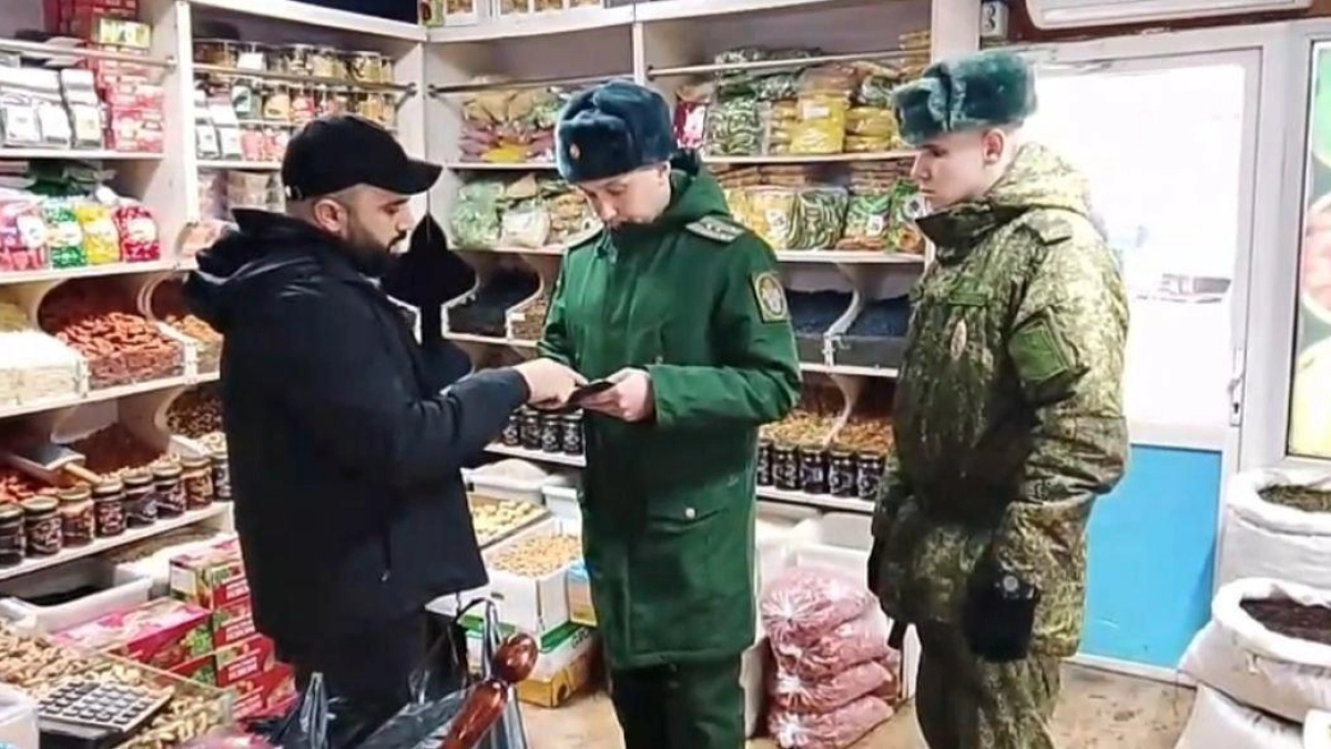 Военные следователи провели масштабный рейд на базе «Дружба» в Уссурийске