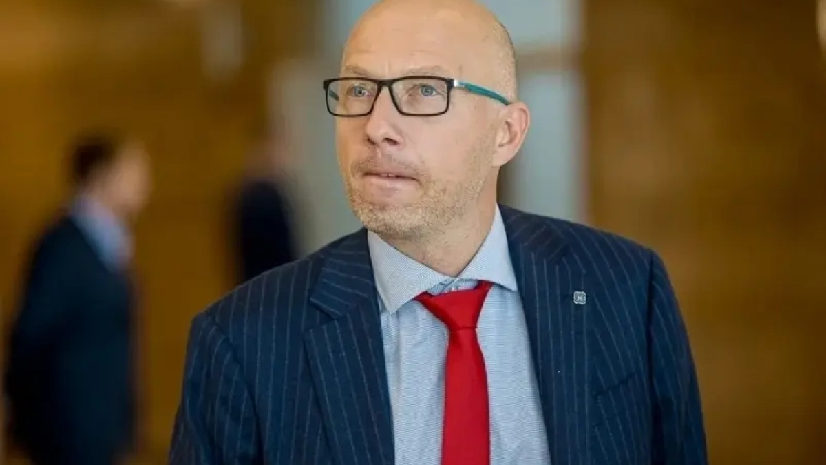 ЗакС Приморья убрал норму об исключении депутатов, но Шульгу не вернул