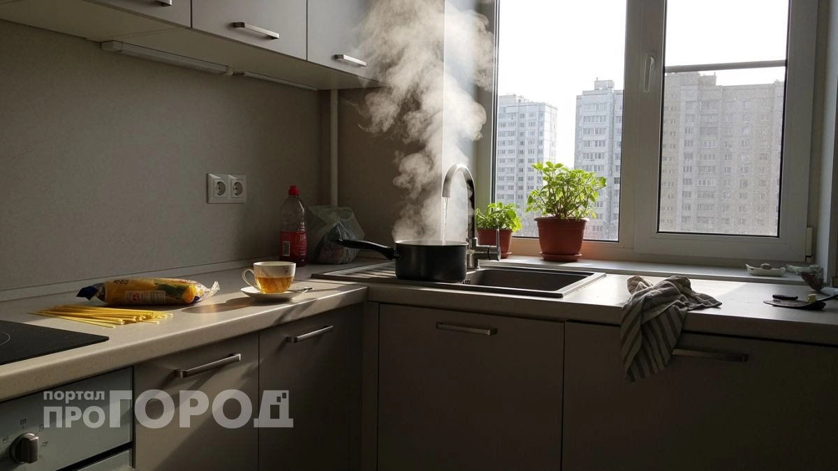 Сантехник объяснил, что происходит с трубами после кипятка — теперь всегда жду пока вода остынет