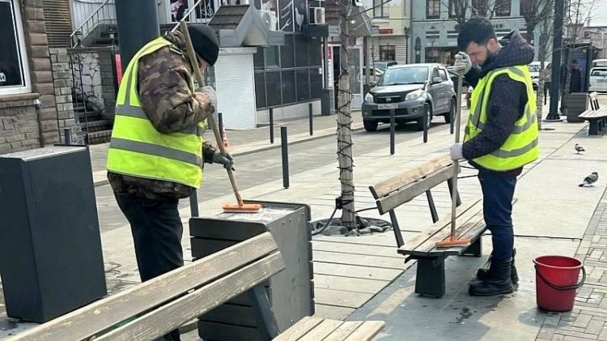 Субботники в Приморье: Владивосток вывез уже 2 тысячи тонн мусора