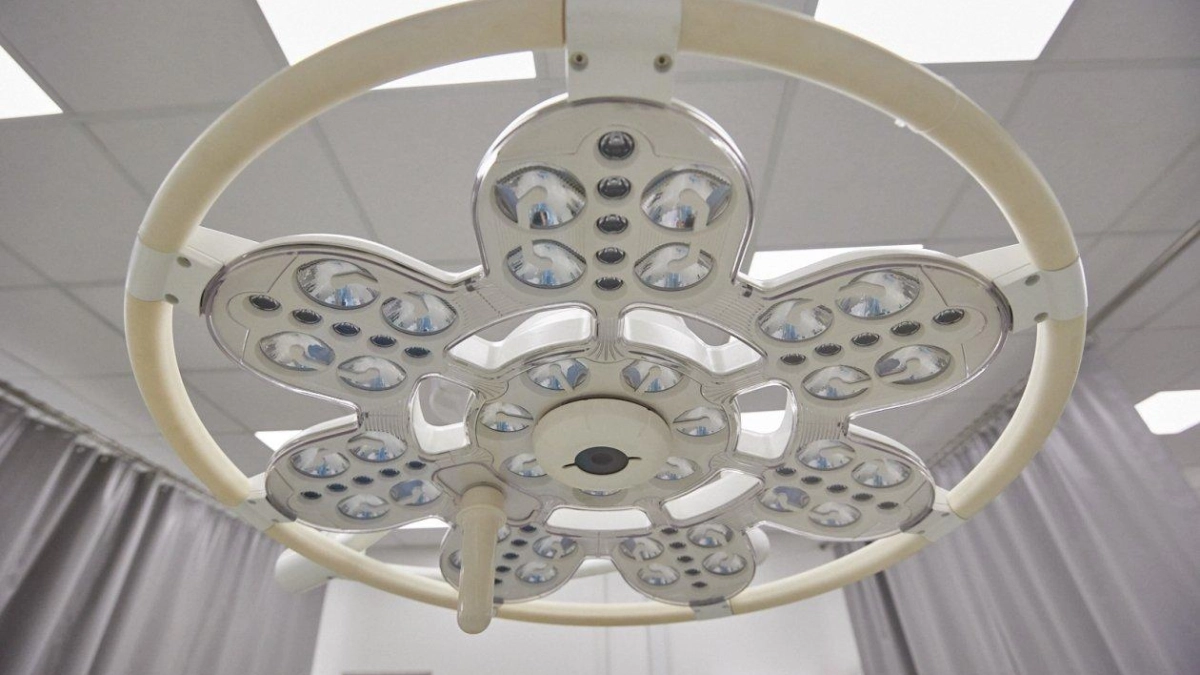 21-летнюю студентку ДВФУ спасли после ДТП у границы с Китаем и вертолётной эвакуации