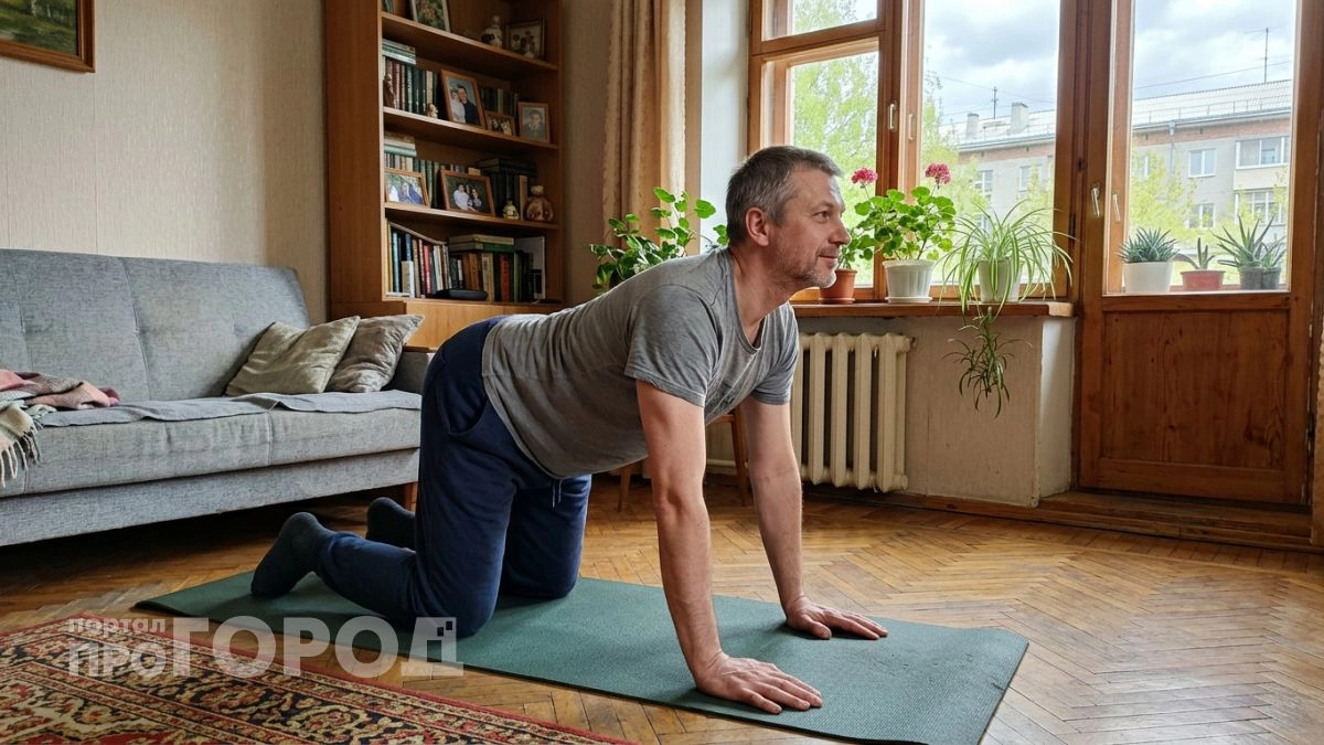 Вставайте без боли: ортопед раскрыл одно утреннее движение для идеальной легкости в позвоночнике на весь день