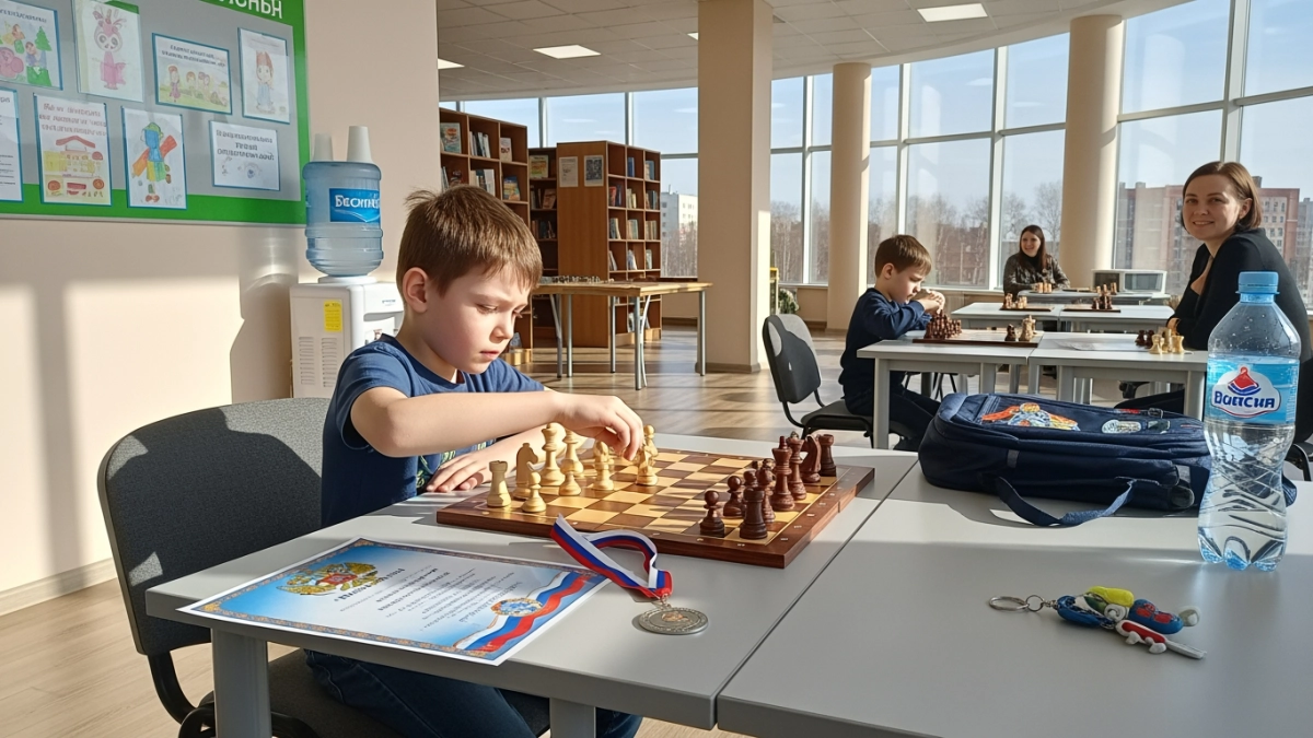 Второклассник из Владивостока привёз серебро чемпионата мира по шахматам
