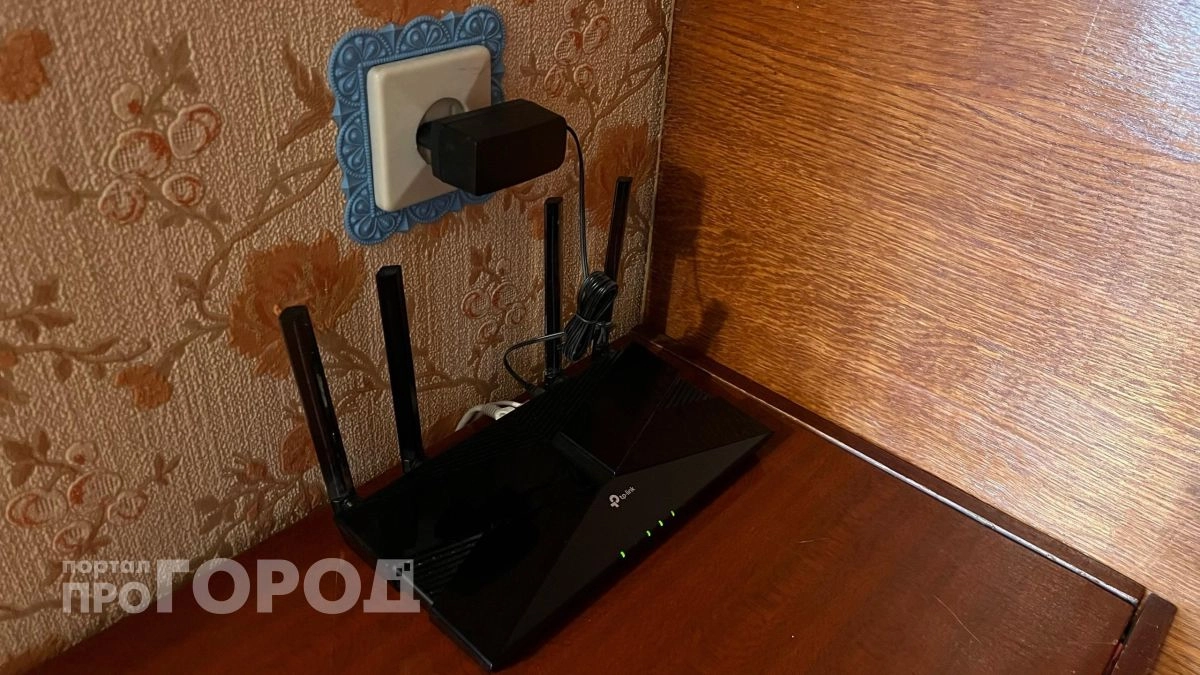 Хватит зря щелкать кнопкой роутера: мастер объяснил, как ночные отключения на самом деле влияют на ваш интернет