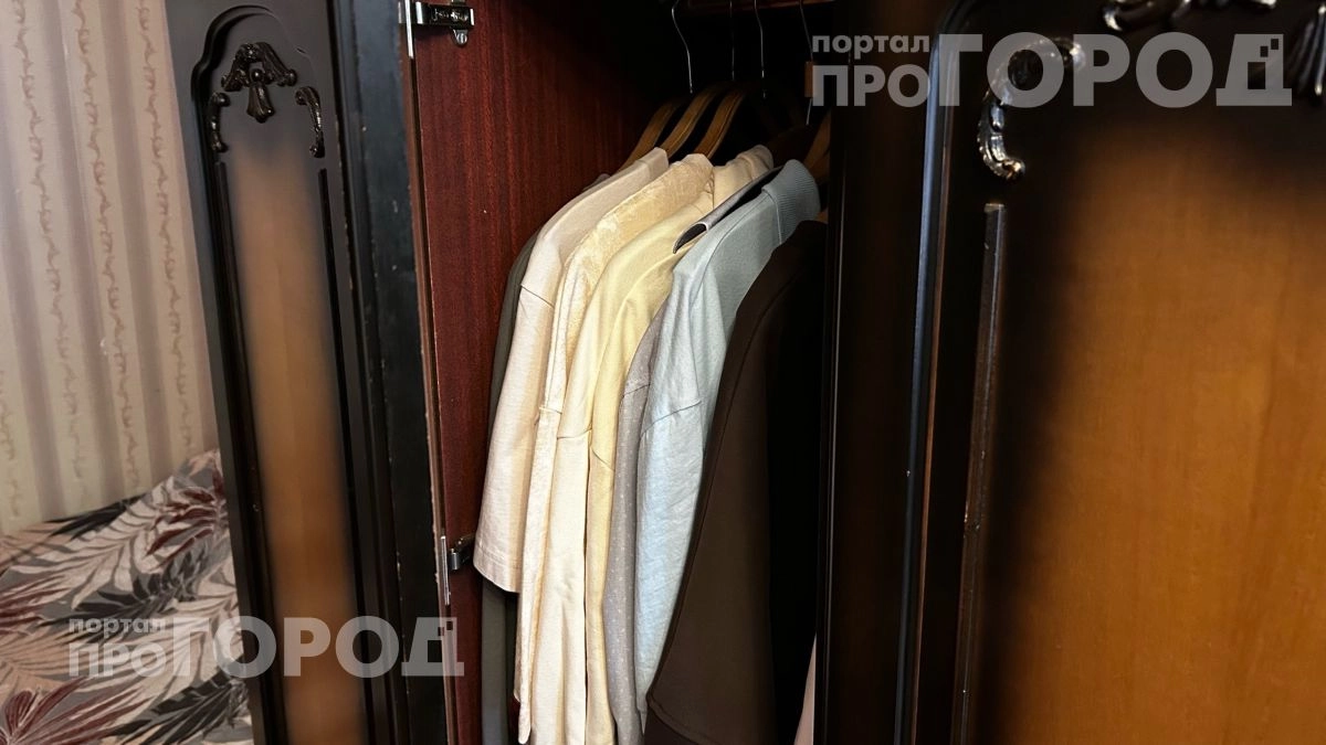 Больше никаких запахов в шкафу: просто положите это средство между вещами для идеальной свежести навсегда