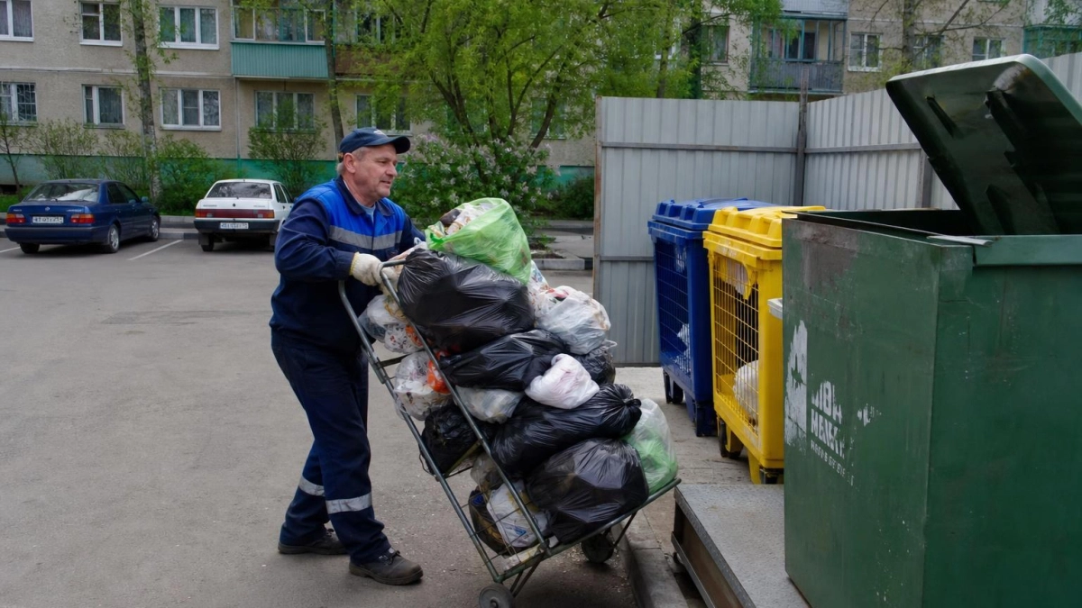 В посёлке Артём вывезли 200 кубометров мусора после публикации «КВУ»