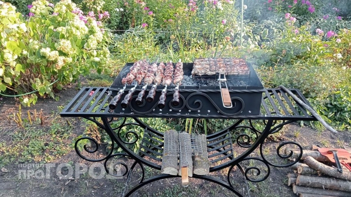 Хватит мучить курицу на огне: добавьте этот простой продукт в маринад и мясо станет нежнее любого филе