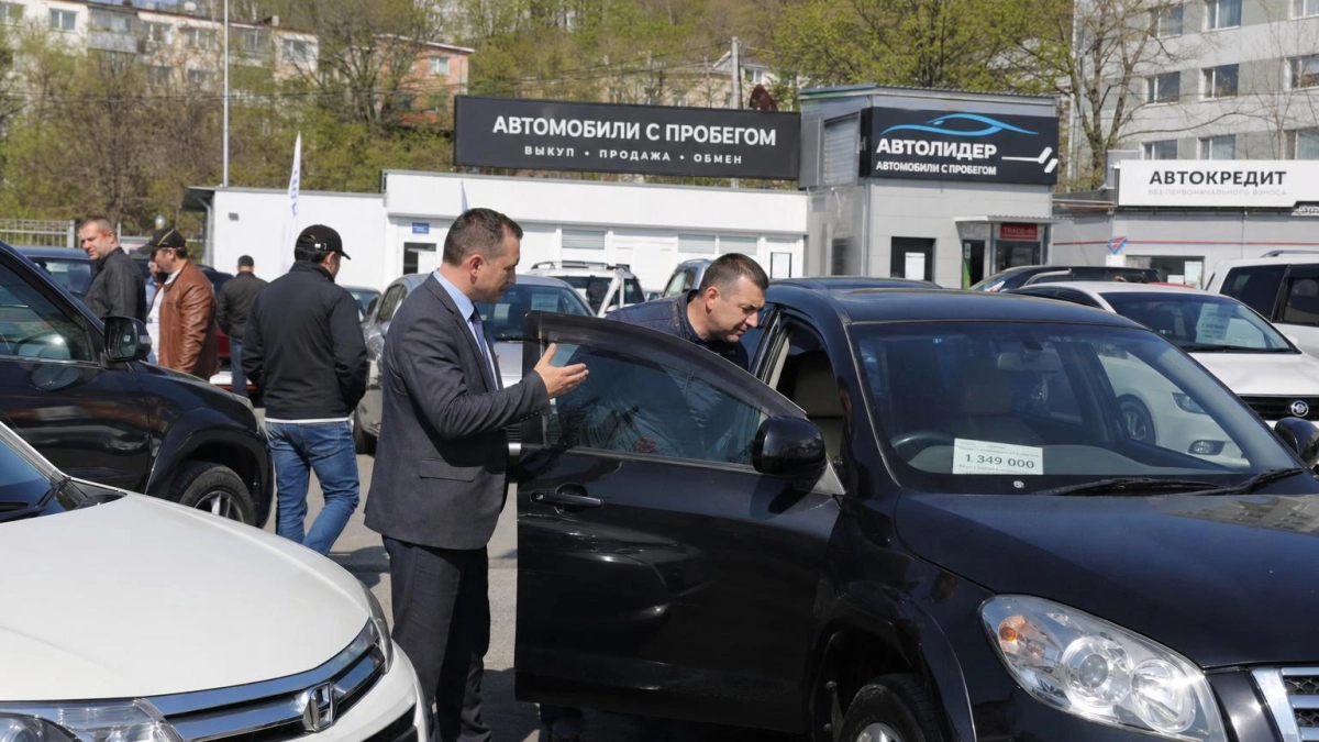 Японские и китайские авто в Приморье делят рынок: разрыв сократился до 5%