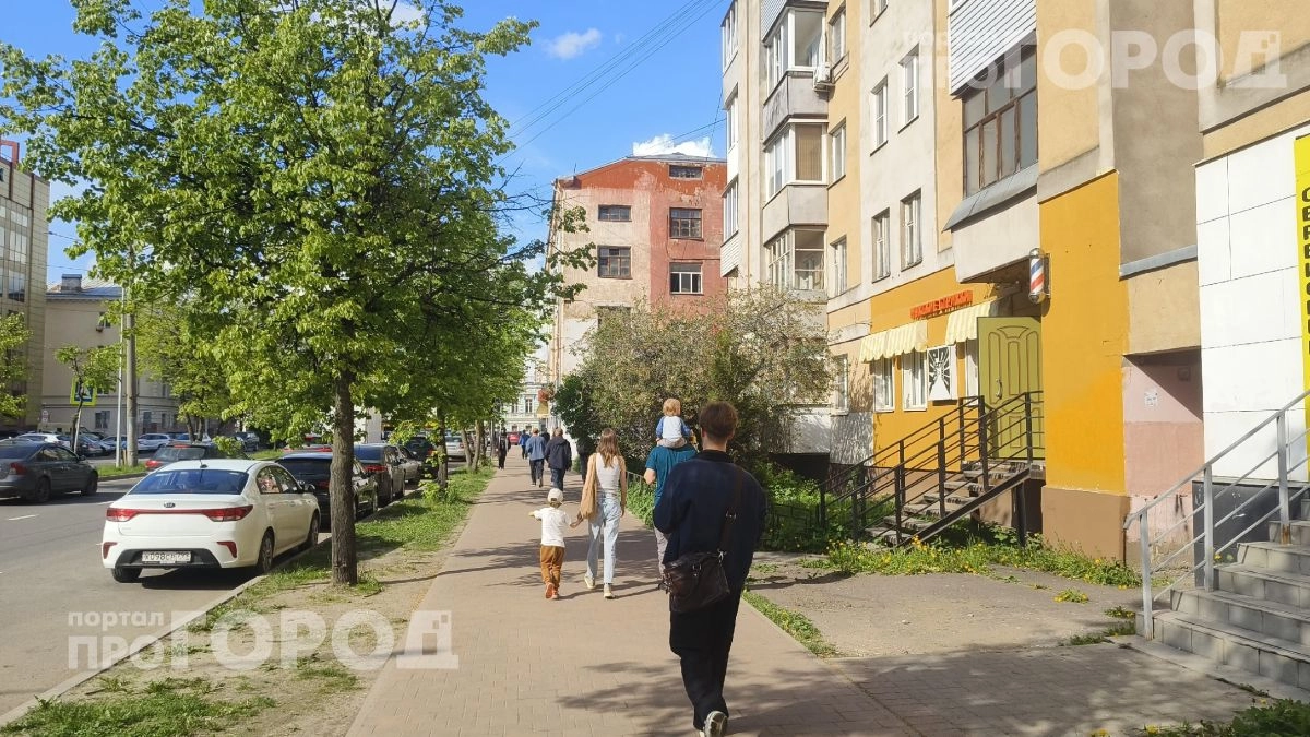 Погода в июне 2026 года сойдет с ума: синоптики пересмотрели прогнозы и готовят россиян к жестким испытаниям