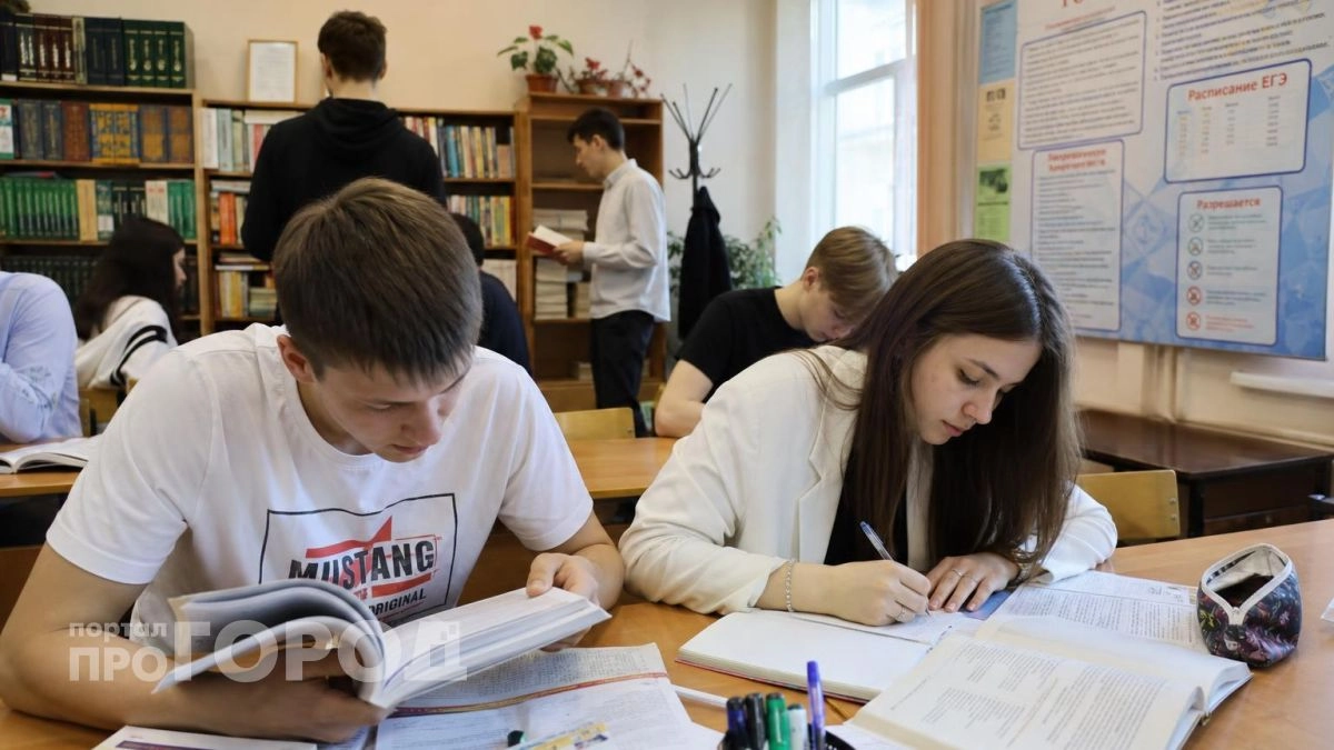 Один неверный шаг на ЕГЭ-2026 лишит вас аттестата: Рособрнадзор обнародовал список фатальных нарушений