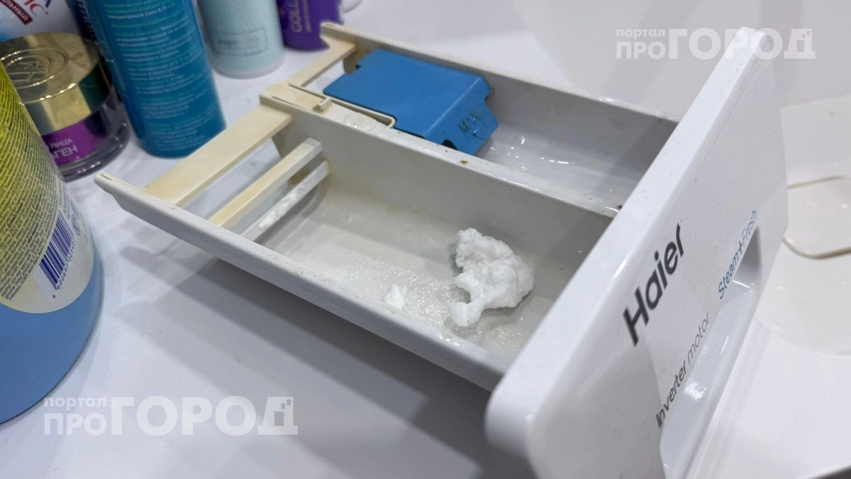Вы совершаете ошибку при каждой стирке: мастер раскрыл скрытую функцию третьего отсека в лотке машины