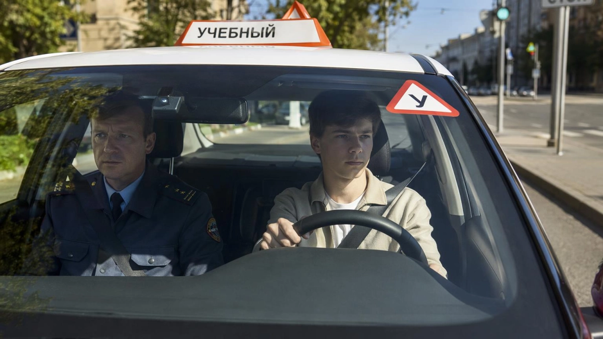 Для праворульных машин в автошколах могут ввести отдельные программы на Дальнем Востоке