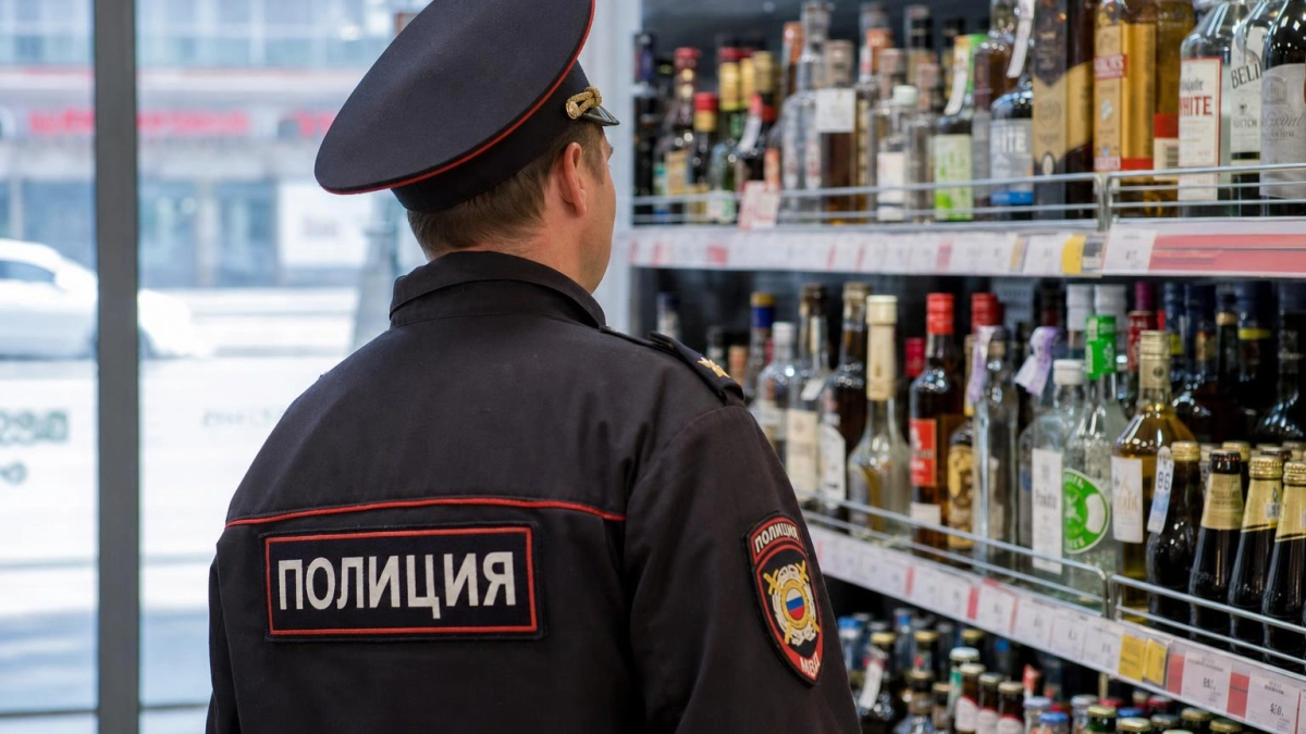 В Артеме из трех павильонов изъяли 569 литров нелегального алкоголя