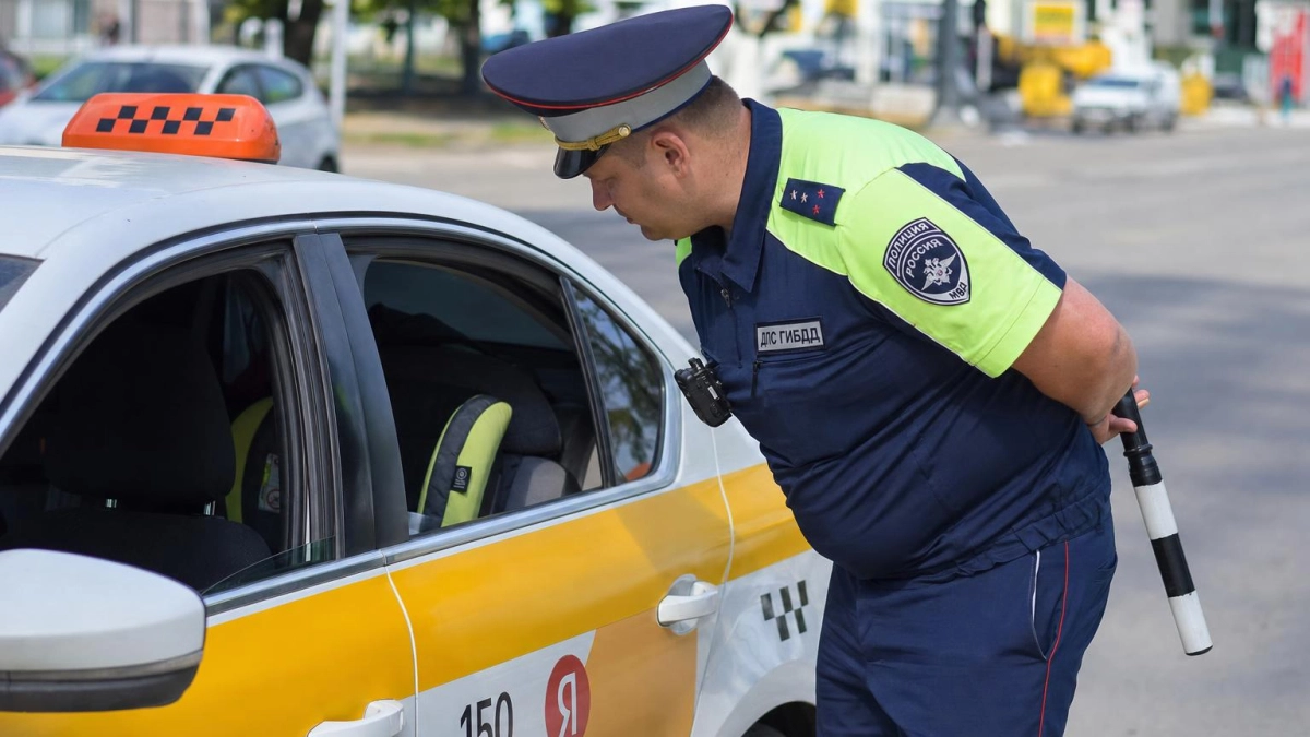В Приморье во время рейда среди такси выявили 22 нарушения из 75 проверок