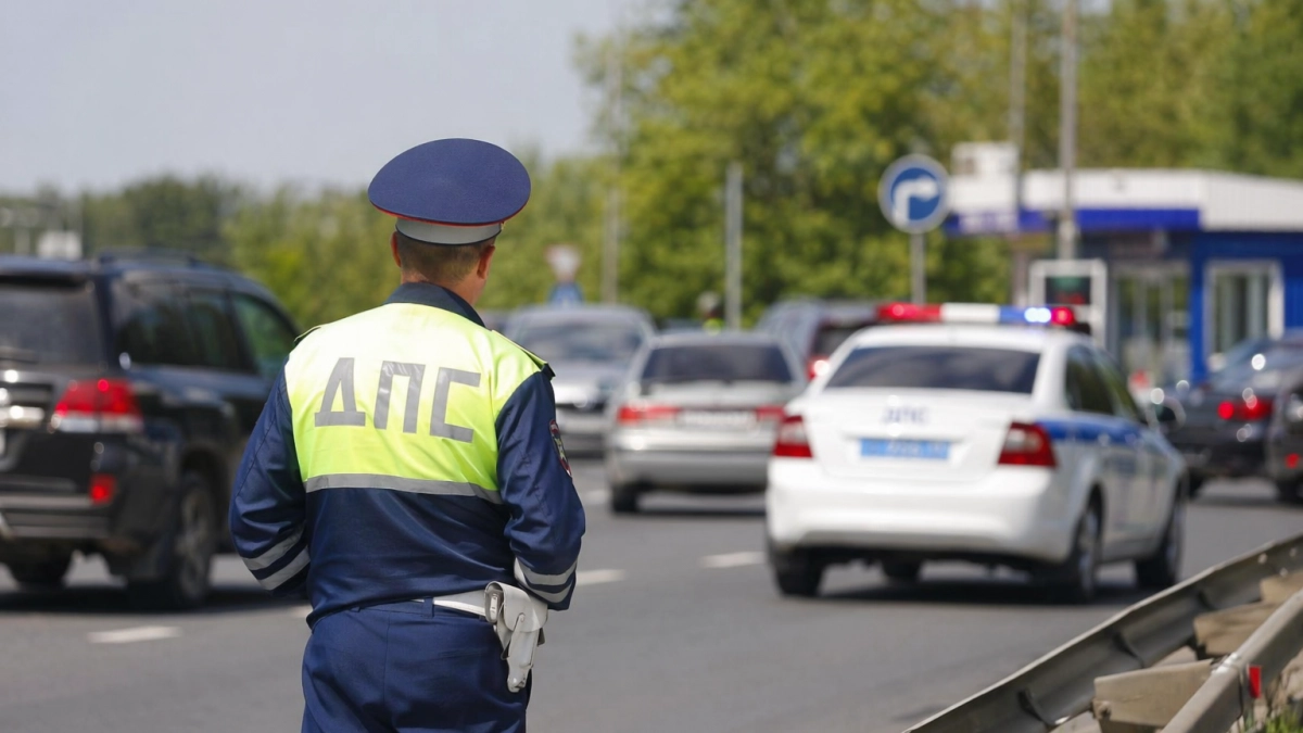 В Приморье с июля введут штраф за парковку на газонах до 5 тысяч рублей