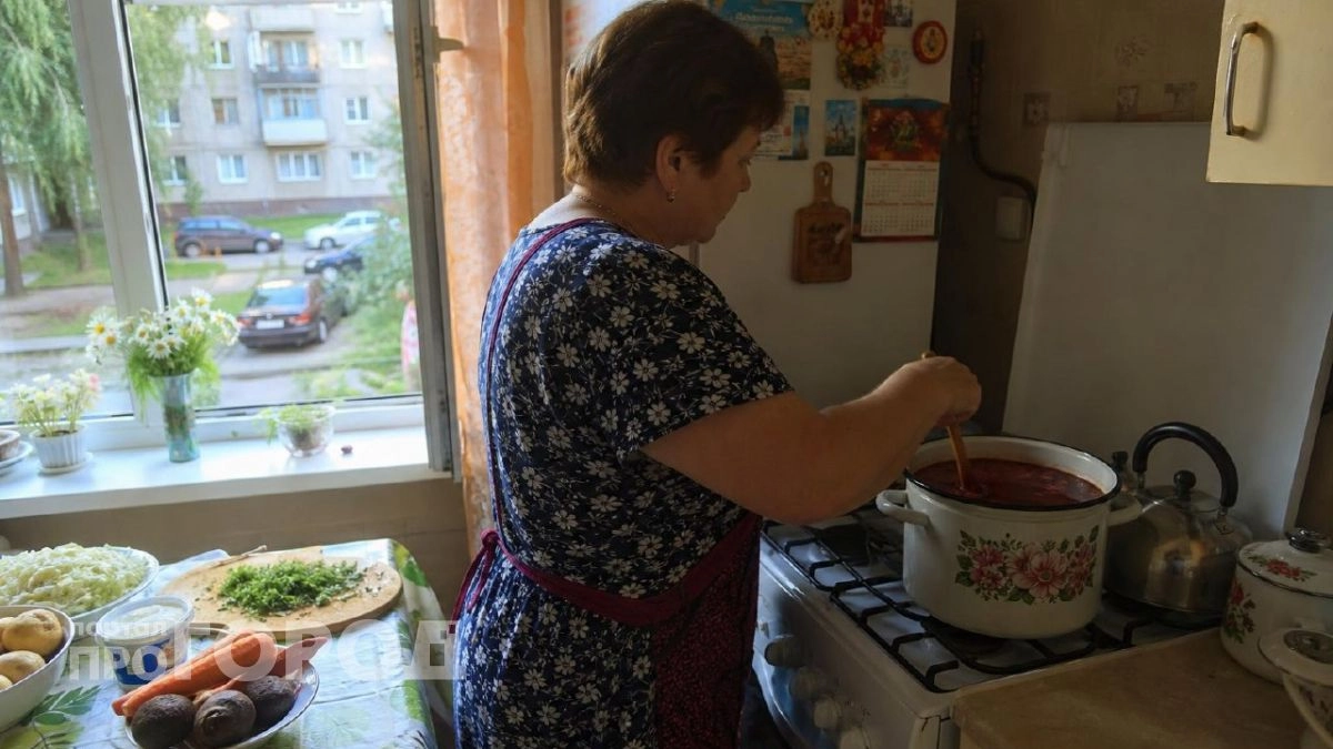 Забудьте про обжарку свеклы для борща: шеф-повар объяснил как добиться идеального цвета без лишних хлопот