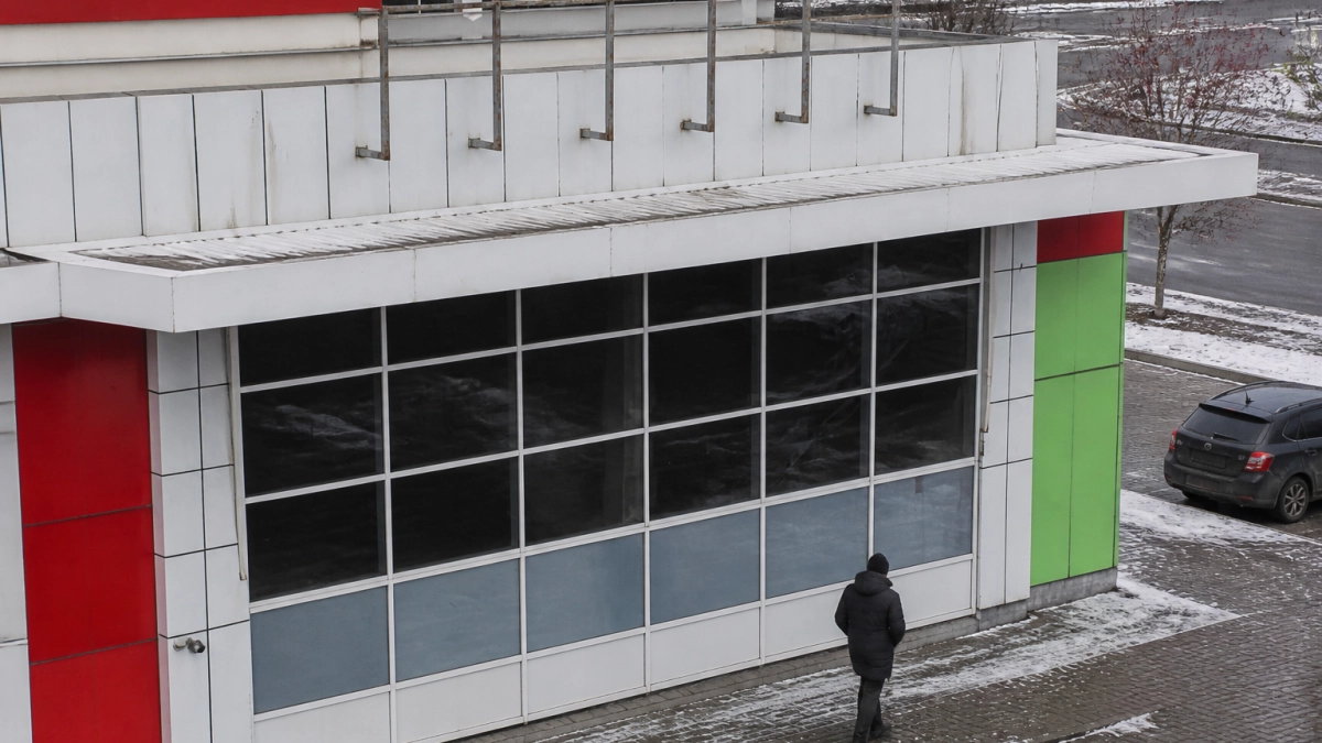Парковка у РемиСити во Владивостоке станет платной, но для покупателей останется бесплатной