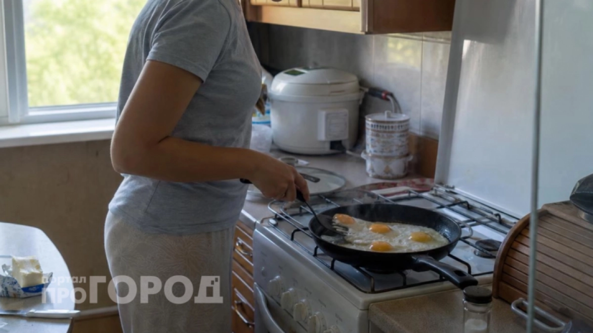 Выбросила сковороду для яичницы: теперь готовлю на завтрак только это блюдо из обычных продуктов за пять минут