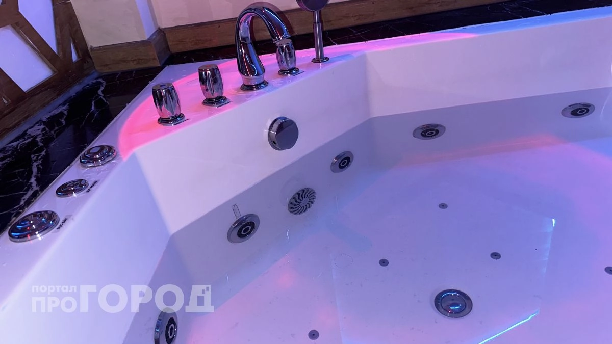 Добавьте 2 капли в ванну и ощутите результат как в дорогом спа: кожа станет нежной и ароматной без лишних затрат