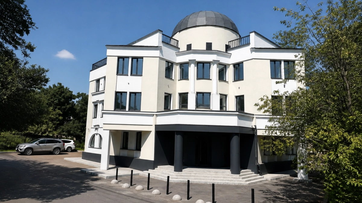 Бывший корпус ДВГУ в центре Уссурийска после реконструкции выставили в аренду