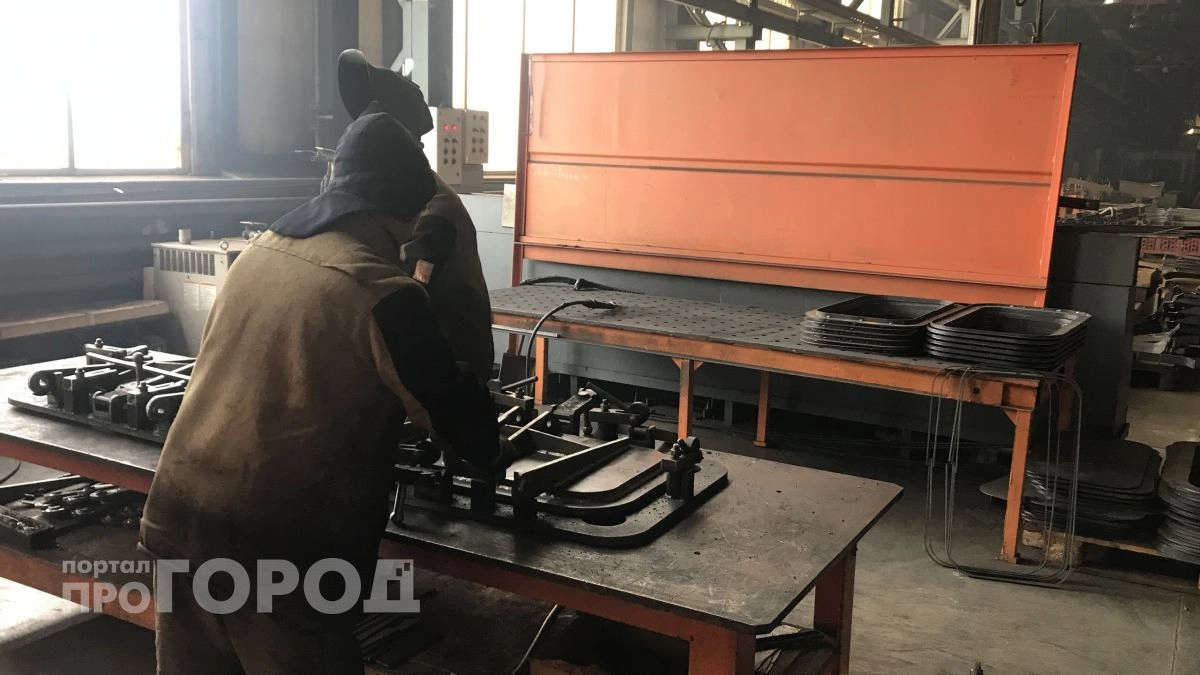 Забудьте про стаж и собеседования: вот как устроиться на вахту с зарплатой 300 тысяч прямо сейчас