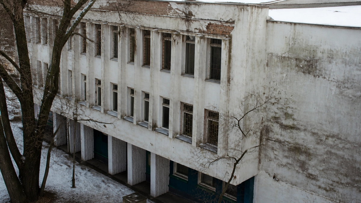 Мэрия Владивостока через суд требует вернуть Матросский клуб в первоначальном состоянии