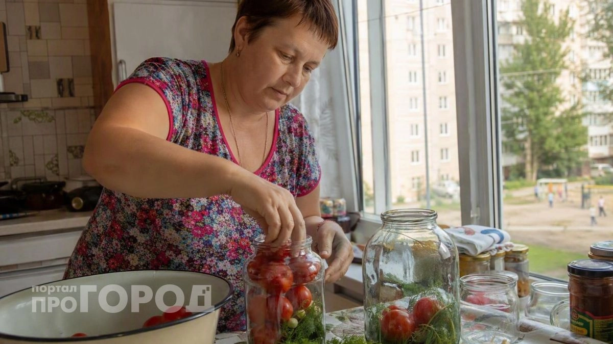 Маринованные помидоры Конфетка: рассол выпивают до последней капли пока овощи остаются на тарелке