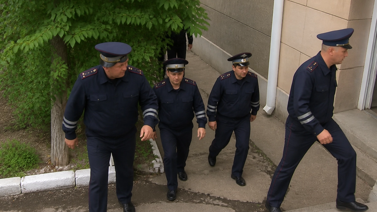 Во Владивостоке на время ВЭФ усилили патрули на дорогах и у площадок