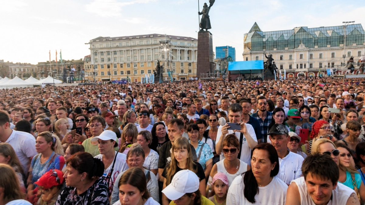 Население Владивостока оценили в 780 тысяч с учетом данных сотовых операторов