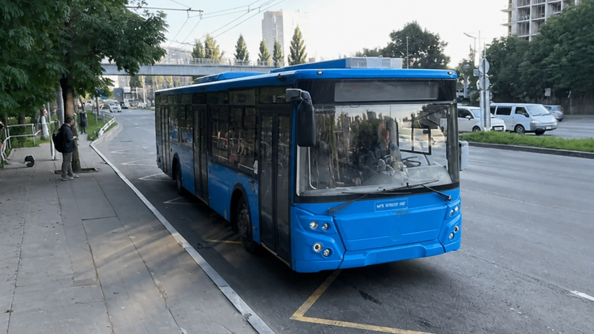 Во Владивостоке 26 сентября изменят маршруты автобусов из за марафона