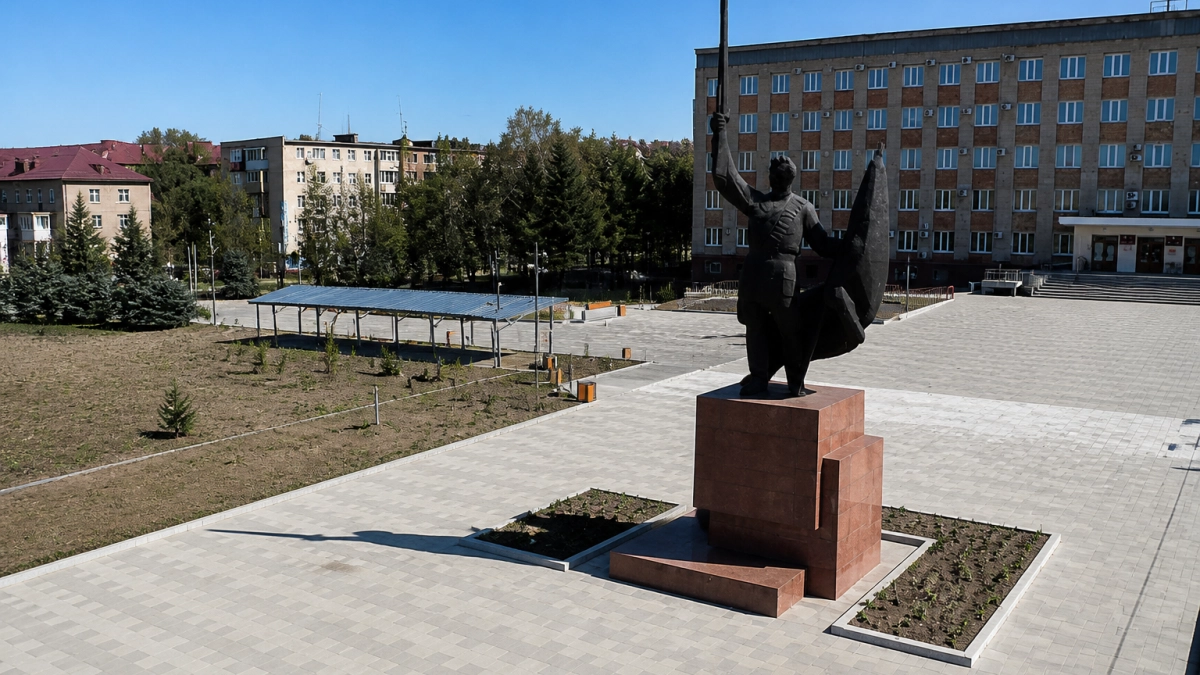 В Уссурийске открыли обновленную центральную площадь с сухим фонтаном и теневыми зонами