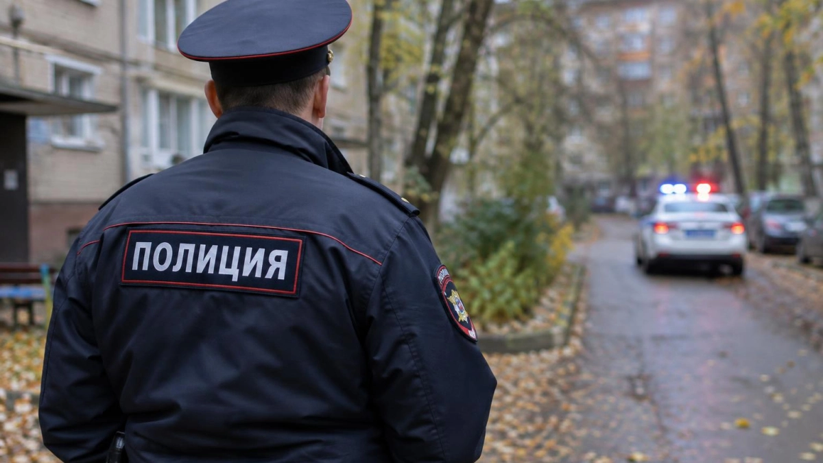 В Находке полиция ищет парней, стрелявших у жилого дома на проспекте Мира
