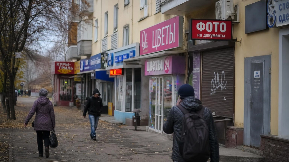 В Уссурийске запретят рекламу на гостевом маршруте и утвердят единый дизайн-код вывесок