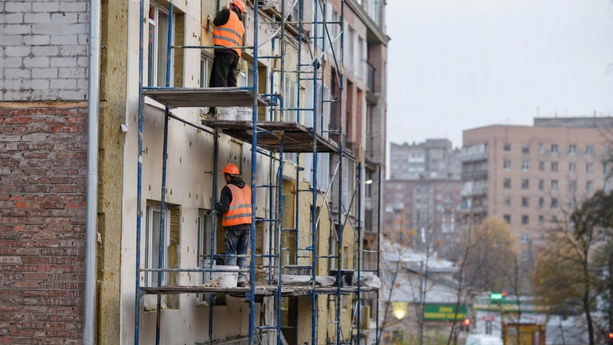 В Приморье объявили 13 аукционов на капремонт домов почти на 867 млн рублей