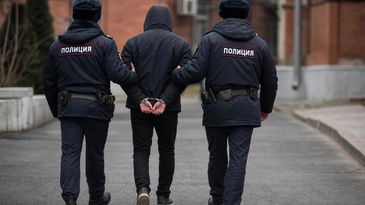 Во Владивостоке судят вымогателей по делу о требованиях на 8,5 млн рублей