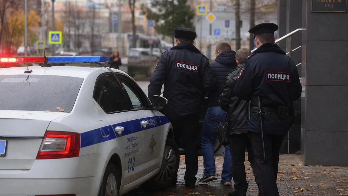 Двоих иностранцев депортировали из Приморья сразу после отбытия уголовного наказания