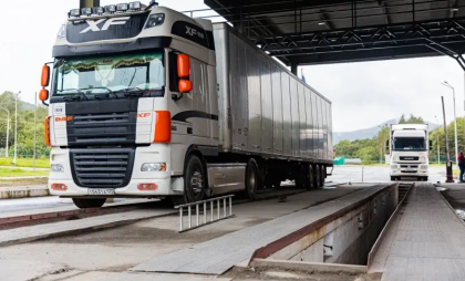 Каждый второй нарушитель: из 222 проверенных грузовиков в Приморье оштрафовали 114