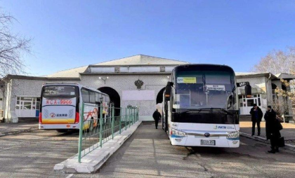 930 автобусов за 5 дней: поток через Приморье вырос на 45%