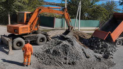 Во Владивостоке строят временную дорогу между Китай городом и Снеговой